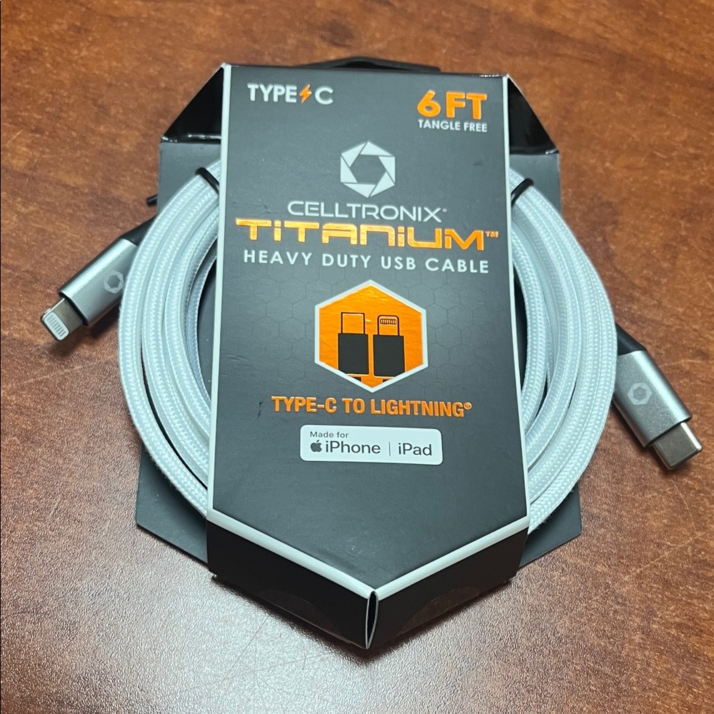 Titanium USB Cable - Gray